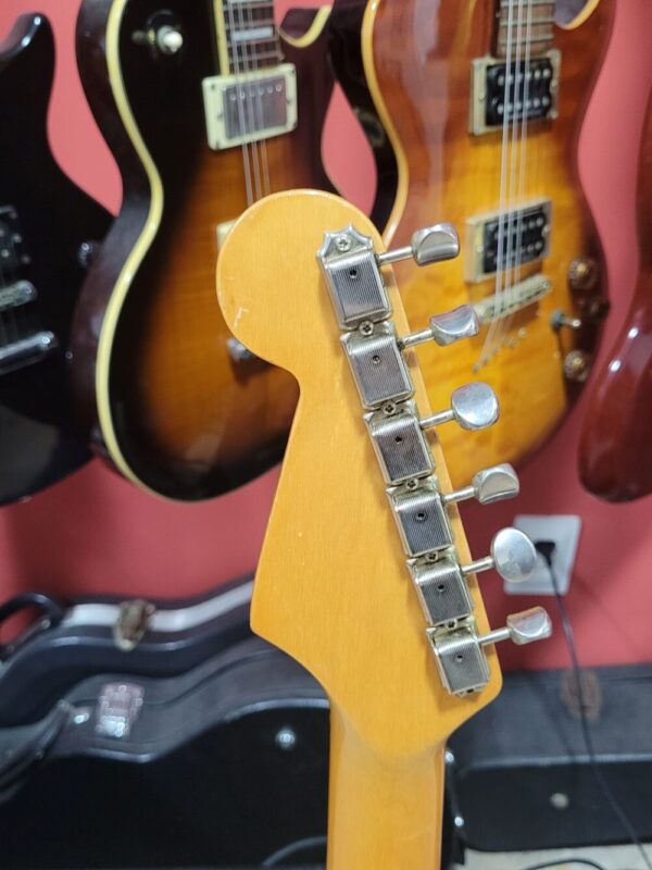 Guitarra Fender American Vintage 62 - Imagem 5