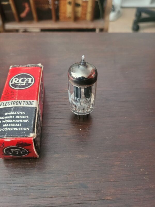 Valvula 12AX7 Vintage Rca Made In Usa - Imagem 2