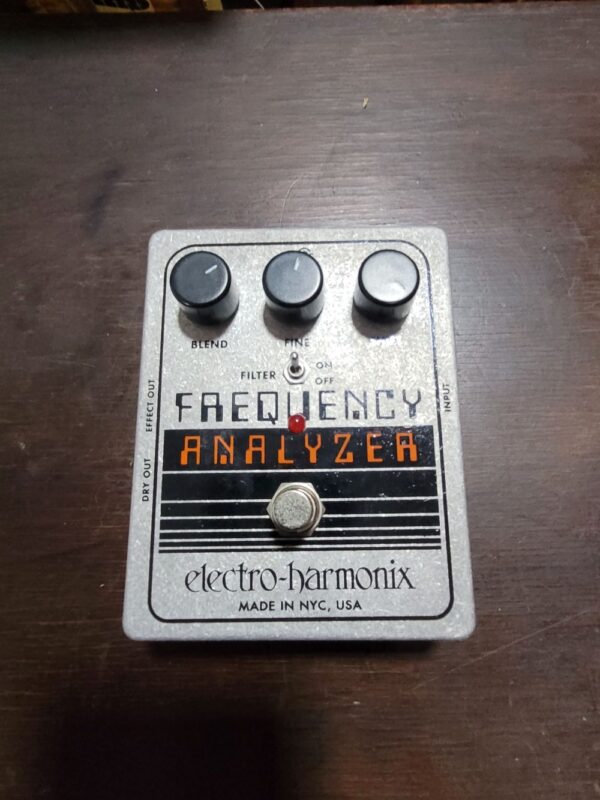 Pedal Electro Harmonix Frequency Analyzer