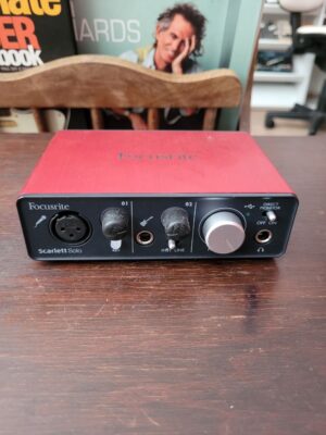 Interface De Audio Focusrite Scarlett