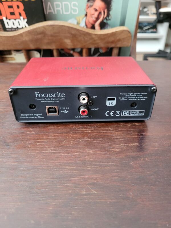 Interface De Audio Focusrite Scarlett - Imagem 3
