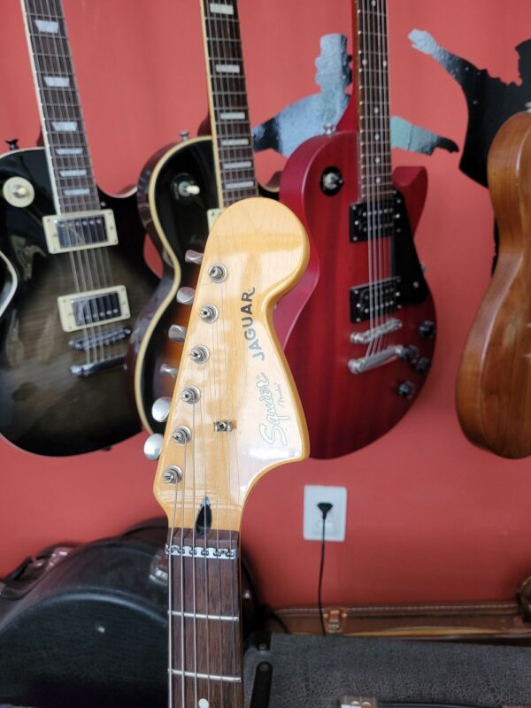 Guitarra Fender Squier Jaguar Vintage Modified Fiesta Red - Imagem 5