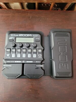 Pedaleira Zoom G1x Four