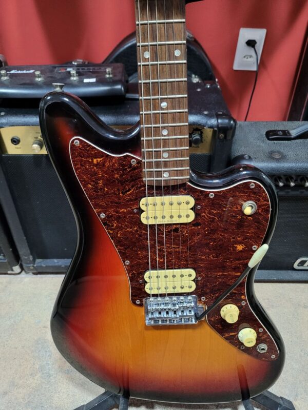 Guitarra Fender Squier Jagmaster Standard Series - Imagem 2