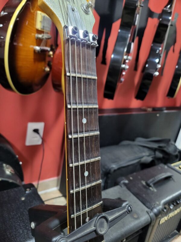 Guitarra Tagima K1 Silver Sparkle Kiko Loureiro Signature - Imagem 4