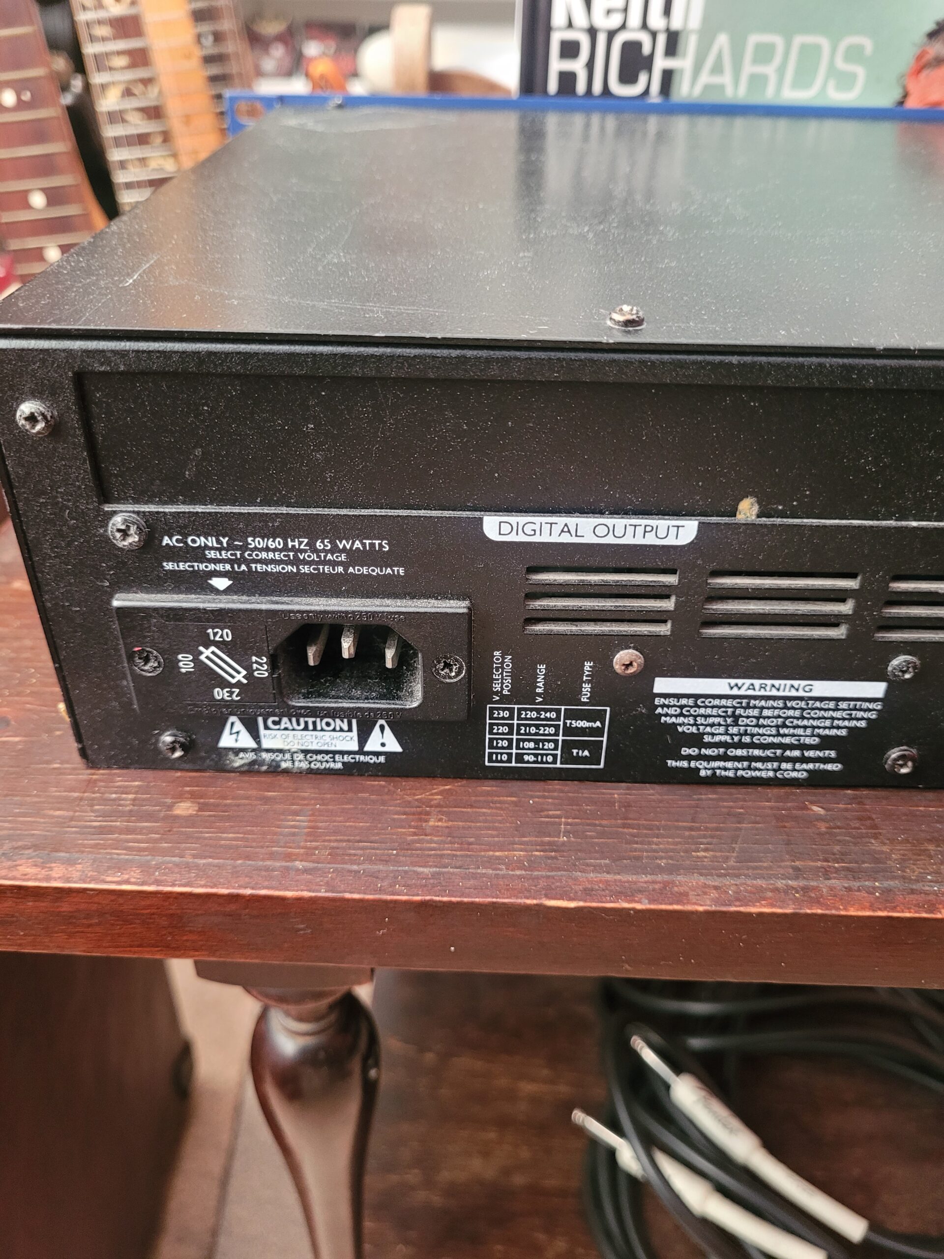 Pre Amplificador Focusrite Isa 428 - Imagem 9