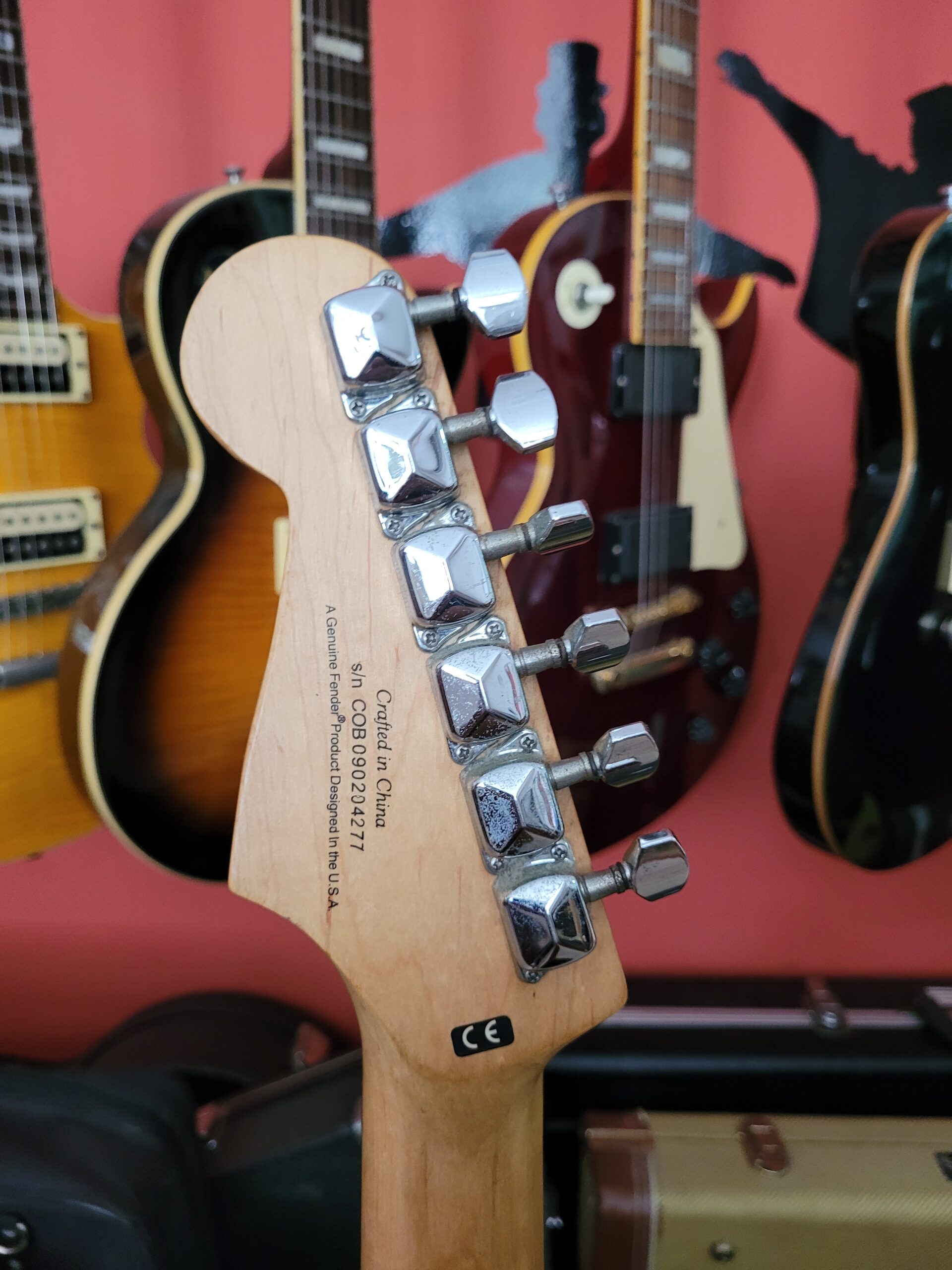 Guitarra Fender Squier Stratocaster Bullet Series Sunburst - Imagem 7