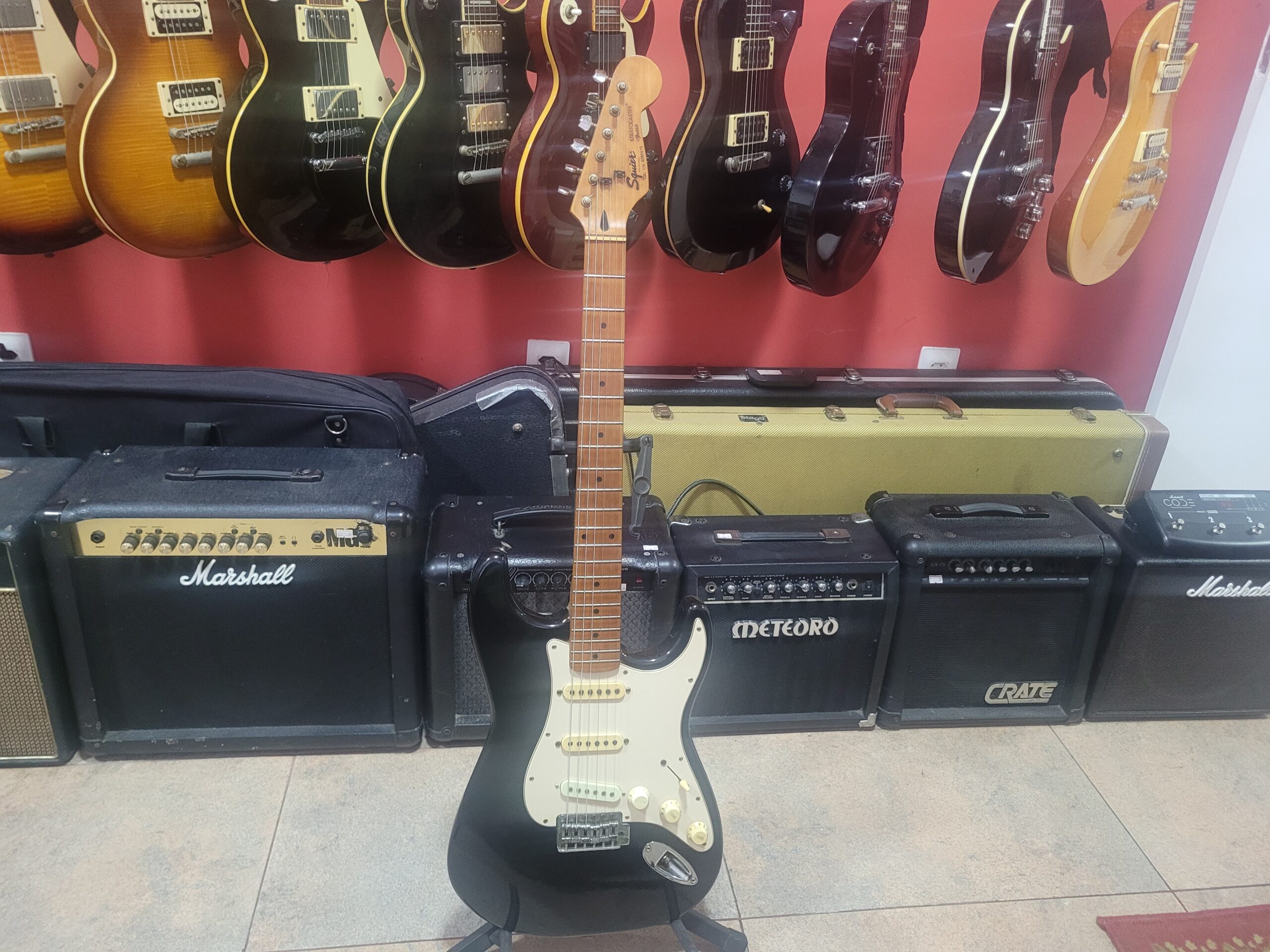 Guitarra Fender Squier Stratocaster Korea