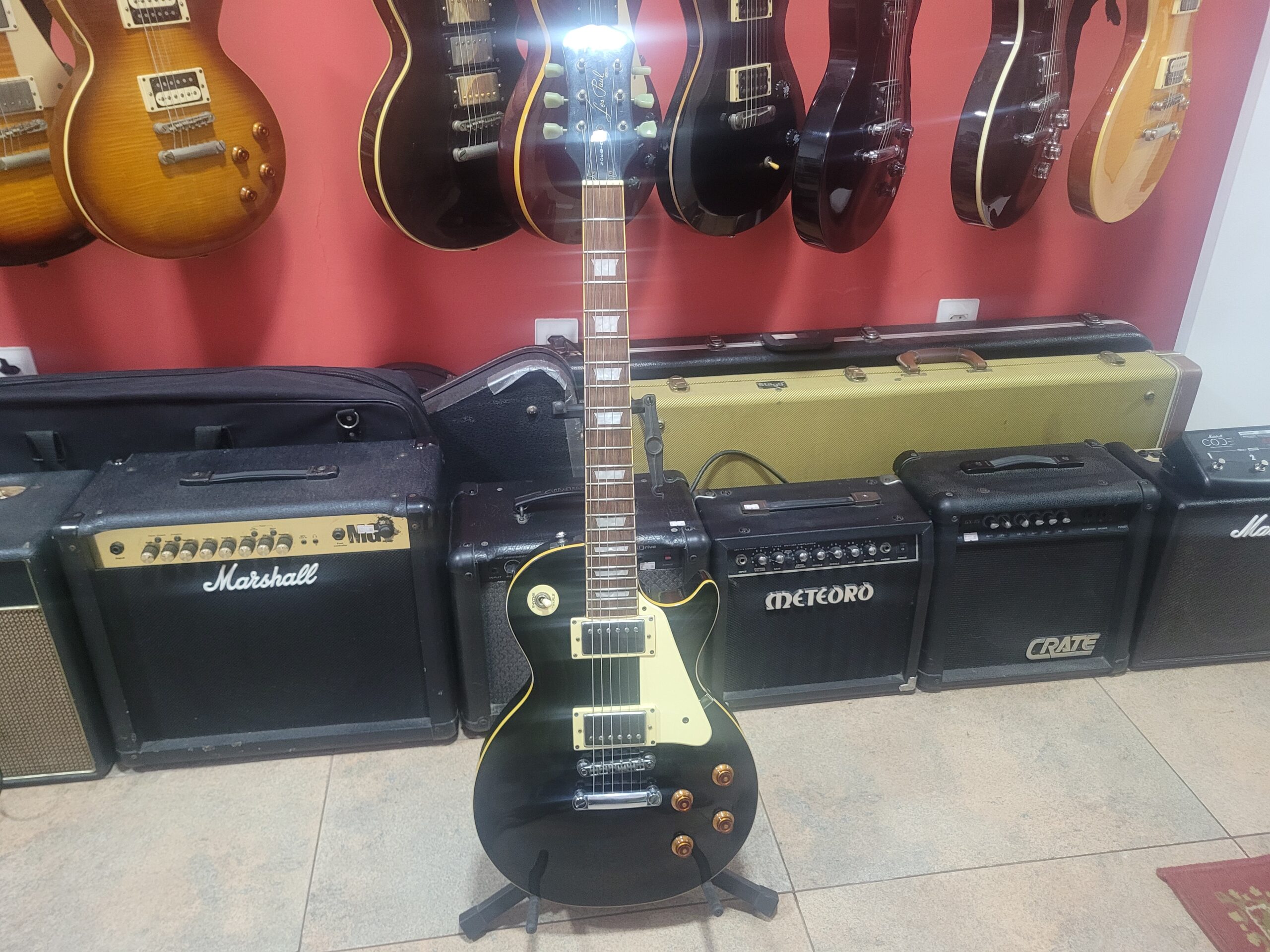 Guitarra Epiphone Les Paul Classic Coreia